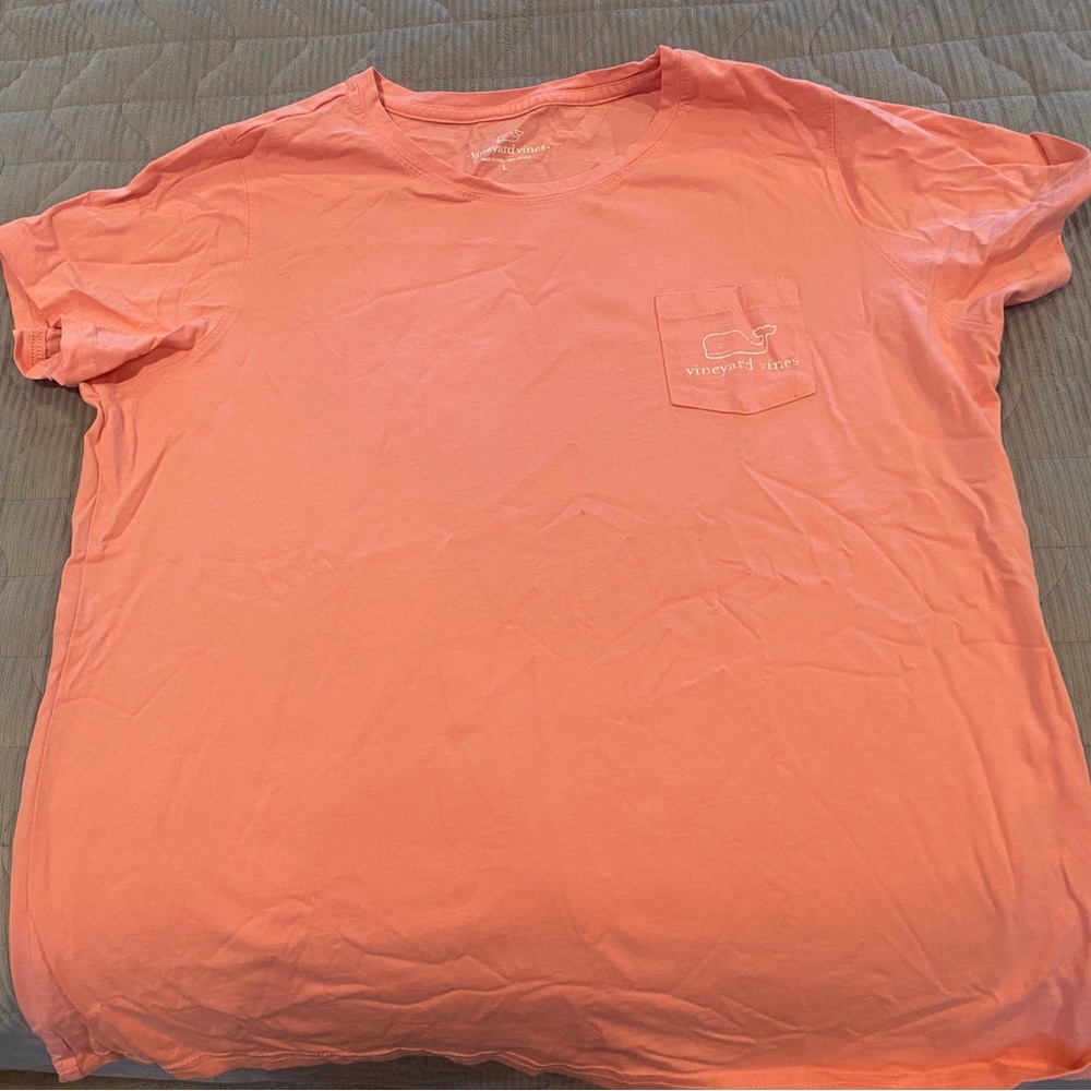 Pink women’s Vineyard Vines T-shirt